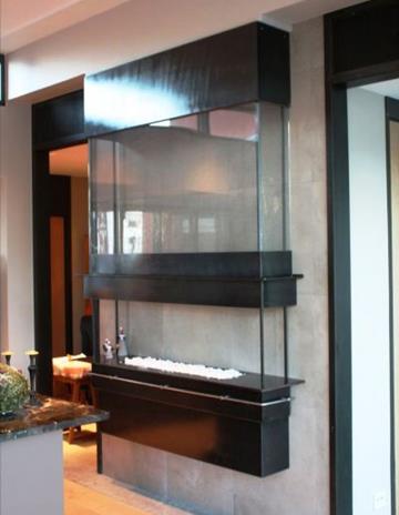 Biokominek. Konstrukcja stalowa wypełniona szkłem Clear Loft.